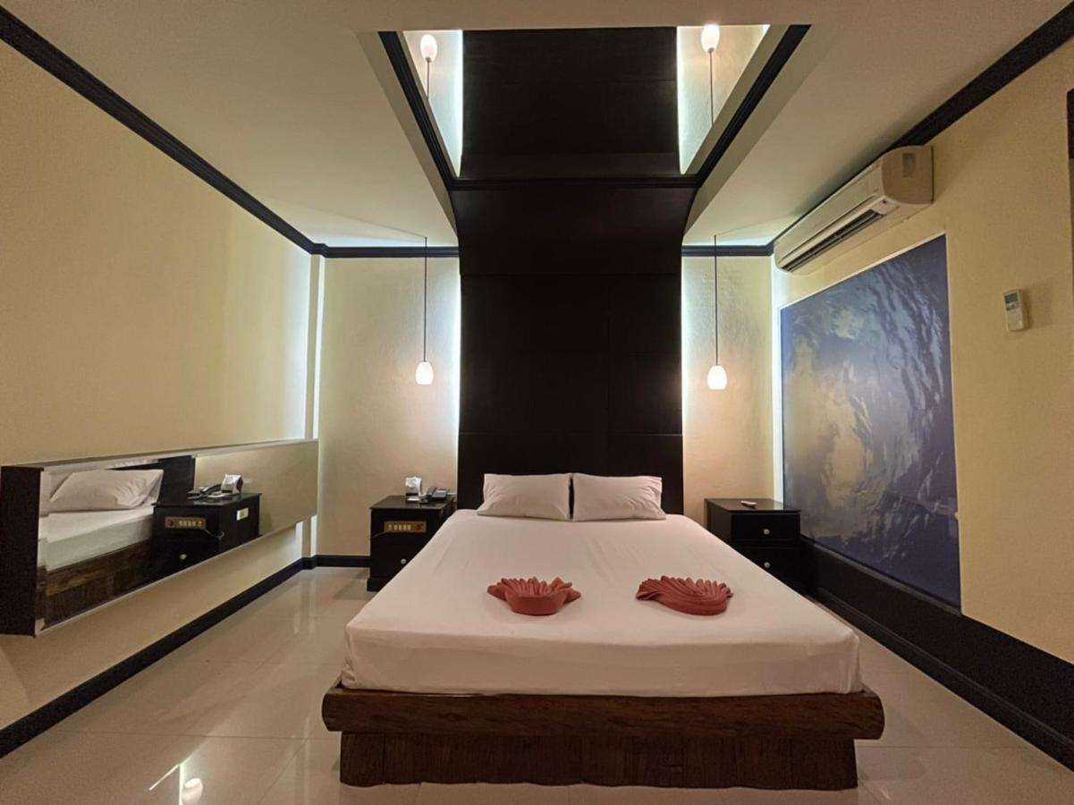 Baankaew Resort Pattaya Ngoại thất bức ảnh